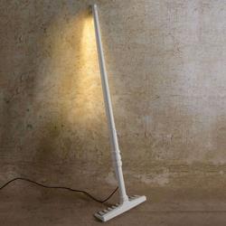 Lampadaire de designer Tobia, forme fourche, à LED - Karman
