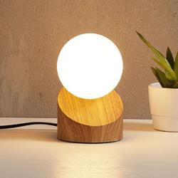 Lampe à poser LED Alisa, base en aspect bois - Nino Leuchten