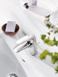 Mitigeur lavabo taille M GROHE Wave 23581001